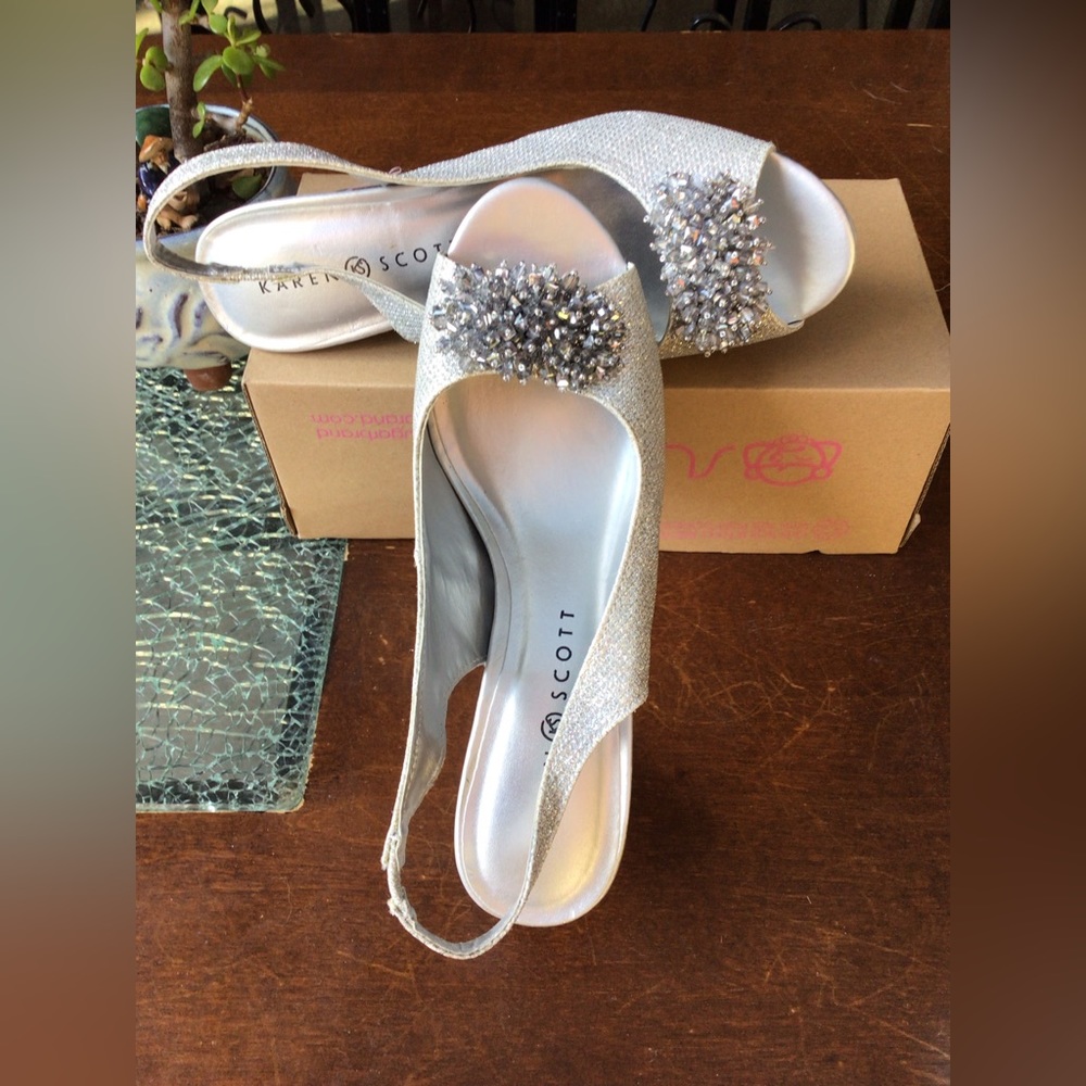 Elegant shoes for very special occasions
